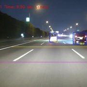 夜間車間距離